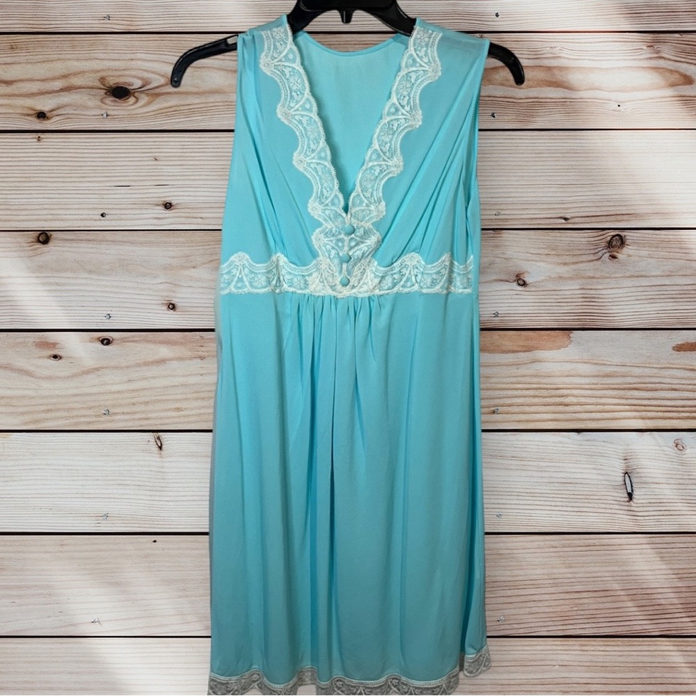 Vintage Pinehurst Nightgown